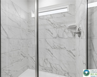 1076 Meadowlark Drive - Photo Thumbnail 19
