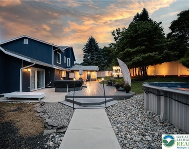 2210 Greenwood Road - Photo Thumbnail 63