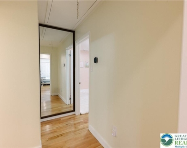 2210 Greenwood Road - Photo Thumbnail 44