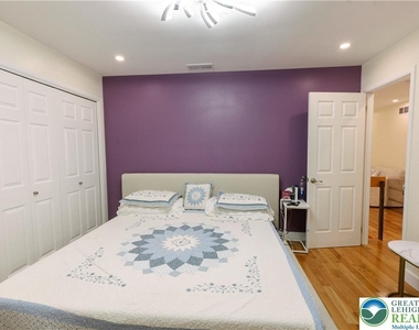 2210 Greenwood Road - Photo Thumbnail 46