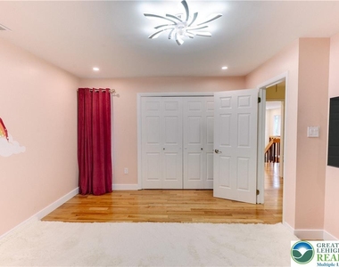 2210 Greenwood Road - Photo Thumbnail 43