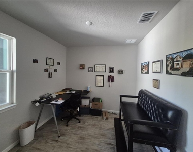 3781 Laughing Dove Avenue - Photo Thumbnail 10