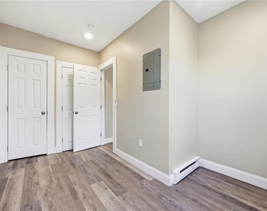 26 North Street - Photo Thumbnail 9