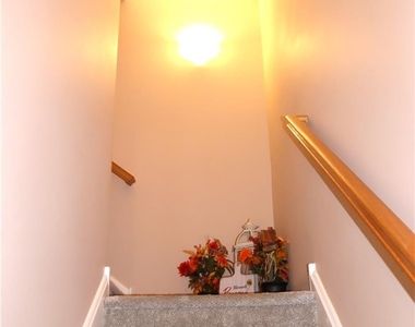 1785 Chateau Place - Photo Thumbnail 5
