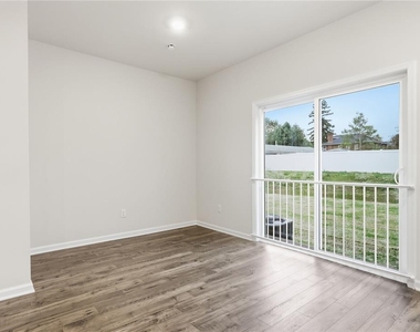 1078 Meadowlark Drive - Photo Thumbnail 13