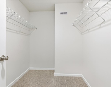 1078 Meadowlark Drive - Photo Thumbnail 18