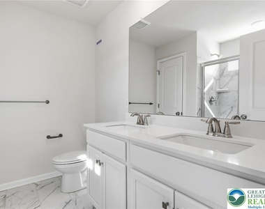 1082 Meadowlark Drive - Photo Thumbnail 19
