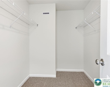 1082 Meadowlark Drive - Photo Thumbnail 18