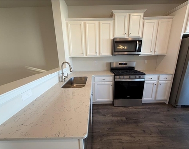 1129 Turnstone Drive - Photo Thumbnail 4