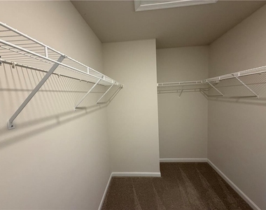 1129 Turnstone Drive - Photo Thumbnail 14