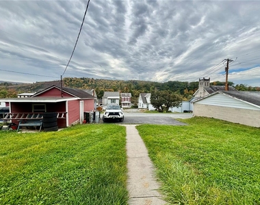 228 Center Street - Photo Thumbnail 12