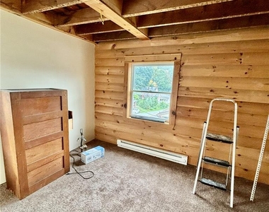 228 Center Street - Photo Thumbnail 9
