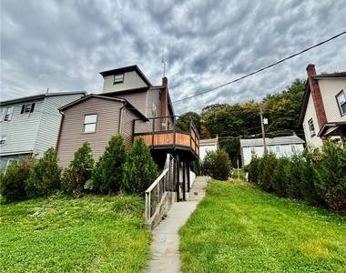 228 Center Street - Photo Thumbnail 3