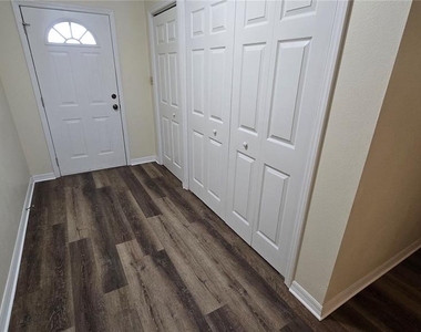 38350 Centennial Road - Photo Thumbnail 14