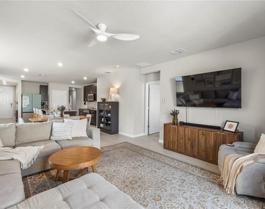 34799 Telluride Lane - Photo Thumbnail 14