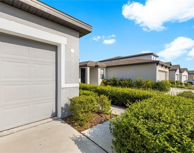34799 Telluride Lane - Photo Thumbnail 4