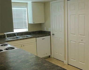 9911 Turf Court - Photo Thumbnail 5