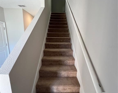 852 Grandin Street - Photo Thumbnail 18