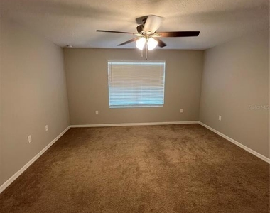 852 Grandin Street - Photo Thumbnail 6
