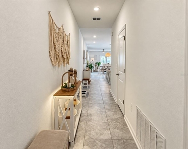 522 Sea Turtle Lane - Photo Thumbnail 7