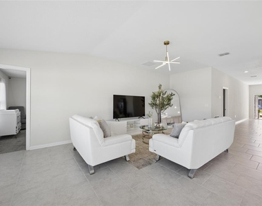 3960 Guernsey Bend - Photo Thumbnail 9