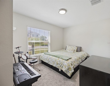 3960 Guernsey Bend - Photo Thumbnail 20