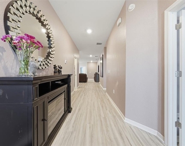 2486 Matterhorn Trail - Photo Thumbnail 4