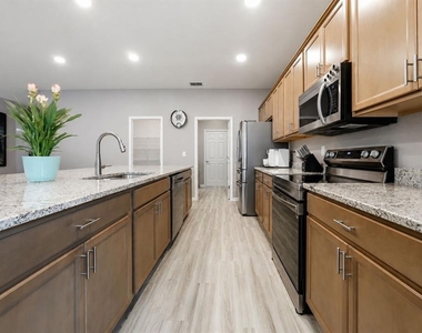 2486 Matterhorn Trail - Photo Thumbnail 14