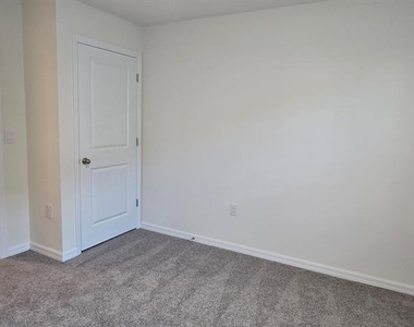 10324 Se 161st Street - Photo Thumbnail 6