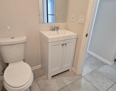 5200 Se 31st Street Se - Photo Thumbnail 6