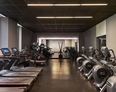 550 West 45th Street - Photo Thumbnail 2