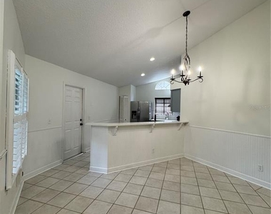 5600 Revelwood Loop - Photo Thumbnail 13