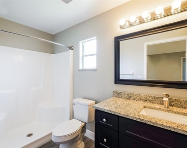 844 Jarnac Drive - Photo Thumbnail 8