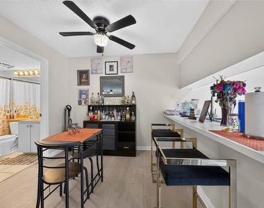2904 Ash Drive - Photo Thumbnail 5