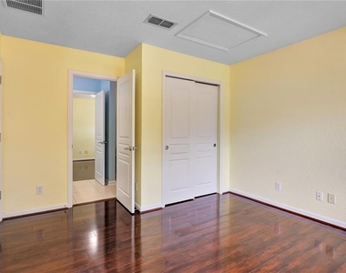 7325 Derexa Drive - Photo Thumbnail 20