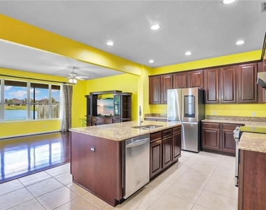 7325 Derexa Drive - Photo Thumbnail 8