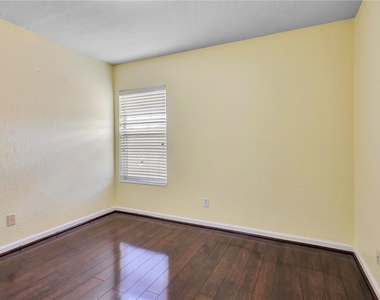 7325 Derexa Drive - Photo Thumbnail 23