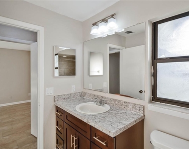 1101 Pine Sap Court - Photo Thumbnail 25