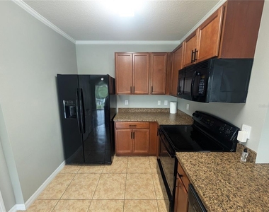 803 Ashentree Drive - Photo Thumbnail 3