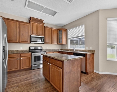 13026 Moss Park Ridge Drive - Photo Thumbnail 17