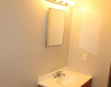 1641 Lucy Terry Avenue - Photo Thumbnail 10