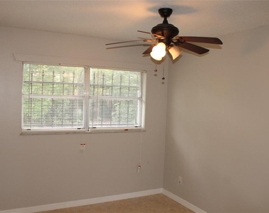 1641 Lucy Terry Avenue - Photo Thumbnail 3