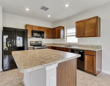 461 Panaro Lane - Photo Thumbnail 7