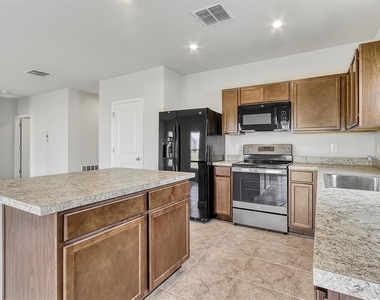 461 Panaro Lane - Photo Thumbnail 5