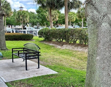 121 Oyster Bay Circle - Photo Thumbnail 11