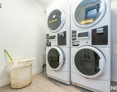 916 Bergen St - Photo Thumbnail 17