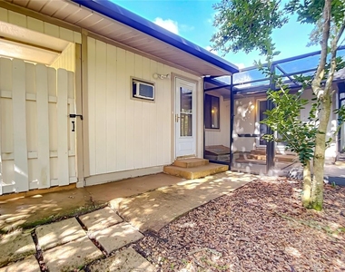 310 Camellia Street - Photo Thumbnail 14