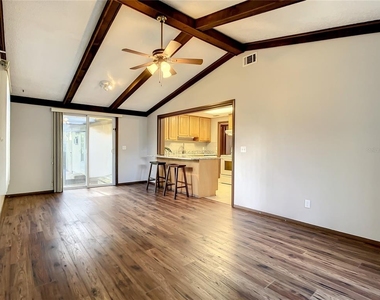 310 Camellia Street - Photo Thumbnail 4