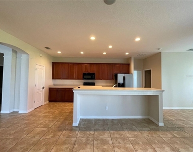6826 Duncaster Street - Photo Thumbnail 3