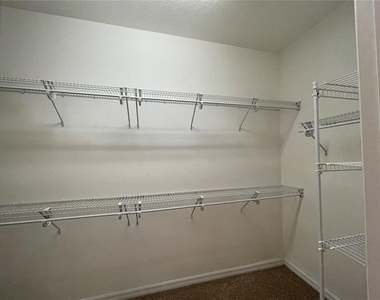 6826 Duncaster Street - Photo Thumbnail 15